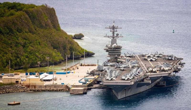 USS Theodore Roosevelt là một trong số các tàu sân bay chạy bằng năng lượng nguyên tử của Mỹ (Ảnh: AFP)
