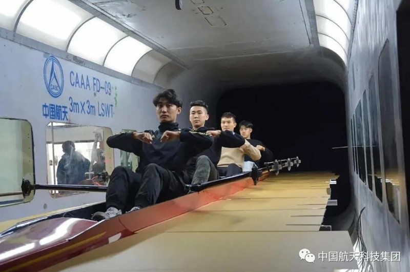 Đội tuyển đua thuyền Trung Quốc cũng áp dụng bài tập tương tự (Ảnh: CASC) Đội tuyển đua thuyền Trung Quốc cũng áp dụng bài tập tương tự (Ảnh: CASC)