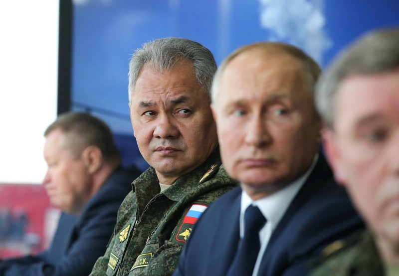 Bộ trưởng Quốc phòng Nga Sergei Shoigu và Tổng thống Putin trong năm 2020 (Ảnh: AFP) Bộ trưởng Quốc phòng Nga Sergei Shoigu và Tổng thống Putin trong năm 2020 (Ảnh: AFP)