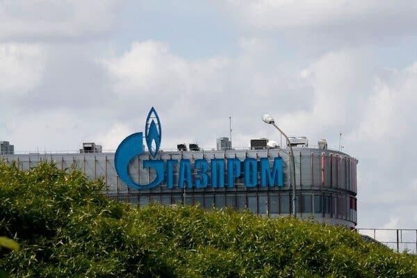 Văn phòng của Gazprom tại St Petersburg (Ảnh: AP)
