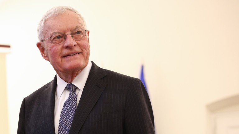 Đặc phái viên của tổng thống Mỹ tại Ukraine, Keith Kellogg, trong cuộc gặp với Tổng thống Ba Lan Andrzej Duda tại Warsaw, Ba Lan vào ngày 18/2. Ảnh: Getty.