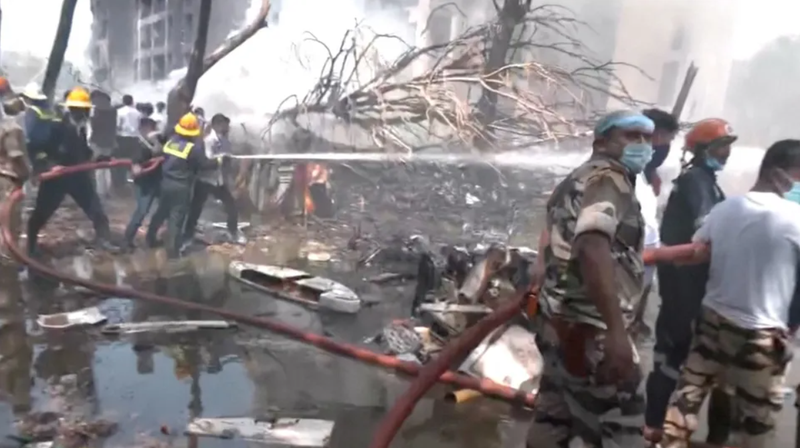 Roi may bay An Do 2.png