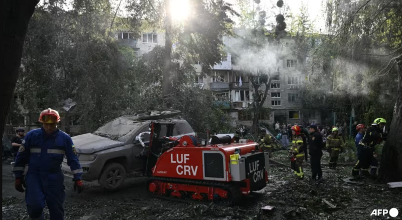 Nga dội lửa xuống thủ đô Ukraine 440 UAV, 32 tên lửa, 27 điểm trúng đạn 2.png