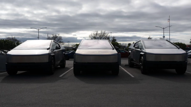 Cybertruck, mẫu xe mới duy nhất của Tesla trong 5 năm qua, đã ghi nhận doanh số đáng thất vọng. Ảnh: Bloomberg.