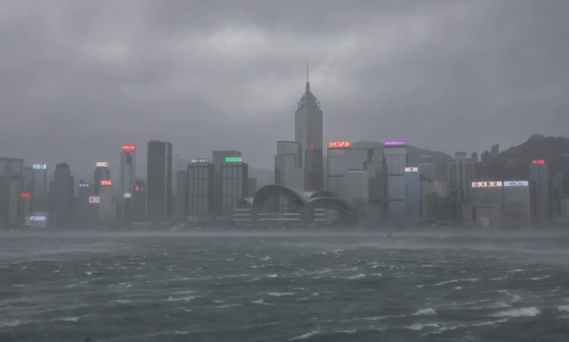 Trước Wipha, 17 cơn bão nhiệt đới đã kích hoạt tín hiệu cảnh báo số 10 kể từ khi bắt đầu ghi chép vào năm 1946. Ảnh: SCMP.