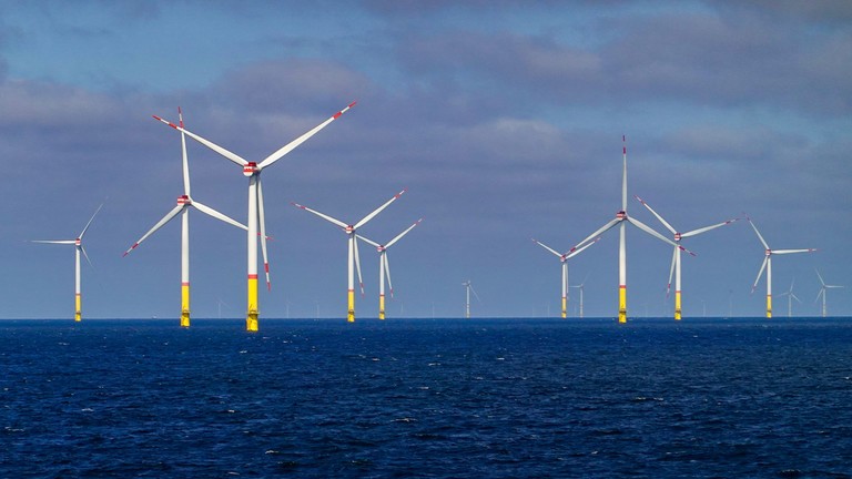 Dự án Baltic Power được cho là đang lắp đặt radar và cảm biến trên các tháp tuabin. Ảnh: Getty.