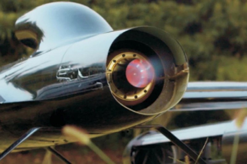 Máy bay phản lực không người lái cất/hạ cánh thẳng đứng đầu tiên của Trung Quốc khởi động động cơ trước chuyến bay thử nghiệm. Ảnh: Đại học Beihang.