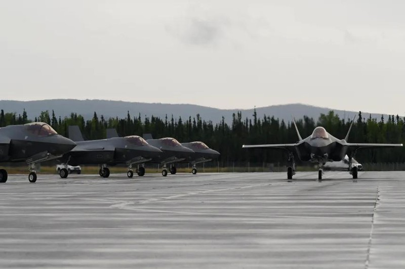 Máy bay chiến đấu F-35A Lightning II của Không quân Mỹ được nhìn thấy tại Căn cứ Không quân Eielson, Alaska, vào năm 2021. Ảnh: Không quân Mỹ.