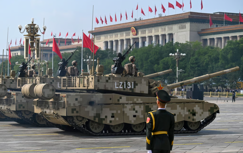 Tên lửa hạt nhân và trợ thủ trung thành 8 điều bất ngờ từ cuộc duyệt binh của Trung Quốc 2.png