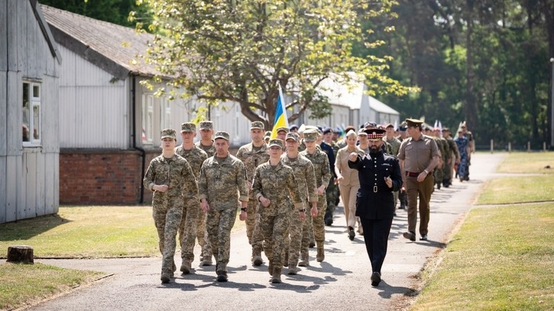 Binh lính Ukraine tại Trung tâm Huấn luyện Quân đội Pirbright ở Woking, Vương quốc Anh, vào ngày 2/5. Ảnh: PA.