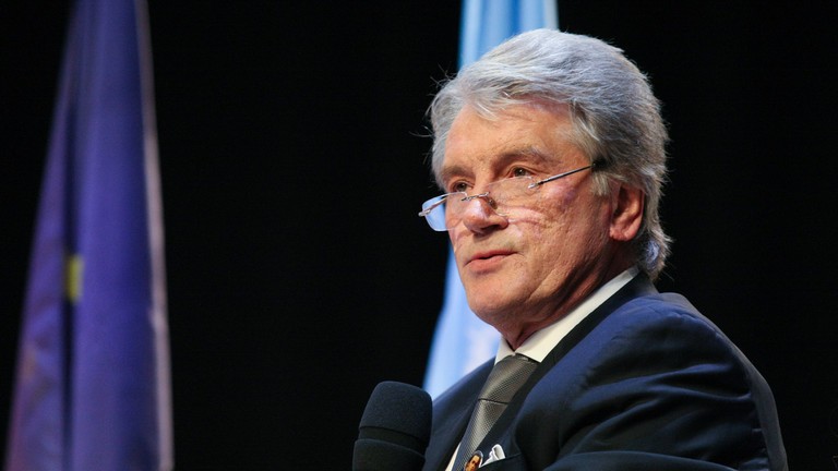 Cựu Tổng thống Ukraine Viktor Yushchenko phát biểu tại một diễn đàn ở Gdansk, Ba Lan. Ảnh: Getty.