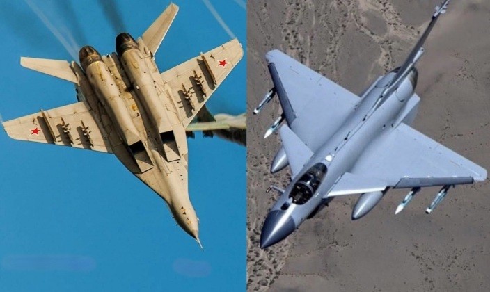 Chiến đấu cơ MiG-29 (trái) do Nga sản xuất và J-10C của Trung Quốc. Ảnh: MW.