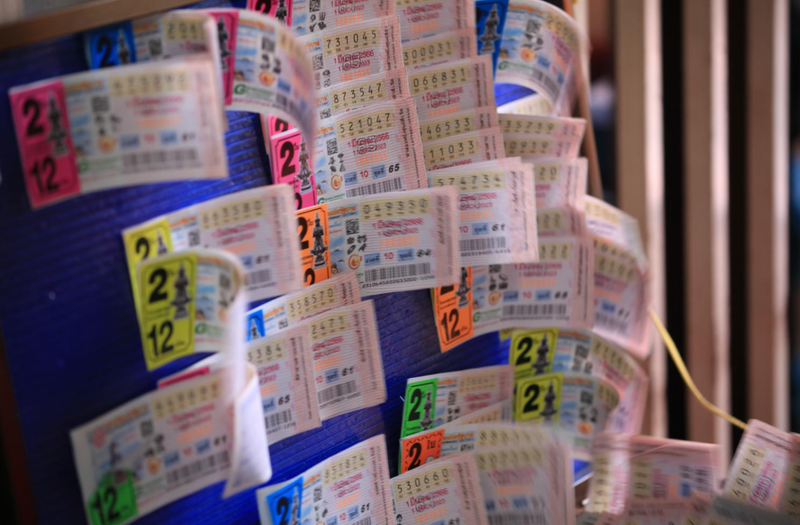 Biến vé số thành sổ tiết kiệm hưu trí Sáng kiến an sinh độc lạ hâm nóng chính trường Thái Lan 3.png