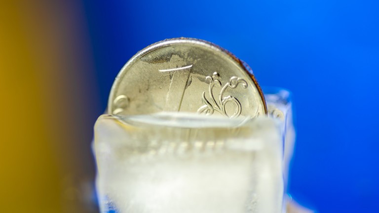 EU có thể sẽ buộc phải dùng tài sản chủ quyền Nga bị đóng băng tại Bỉ làm tài sản thế chấp cho Quỹ Tiền tệ Quốc tế (IMF). Ảnh: Getty.