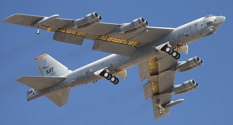 Mỹ triển khai oanh tạc cơ B-52 ngoài khơi Venezuela, giữa khủng hoảng nâng cấp máy bay ném bom 2.jpg