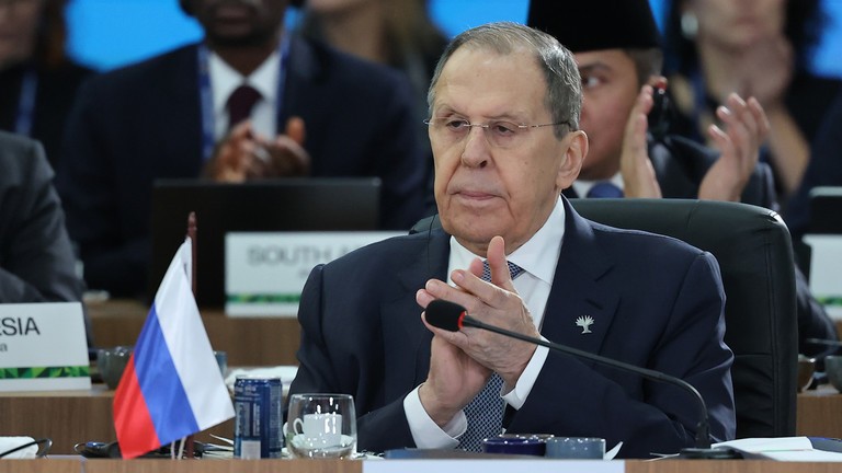 Ngoại trưởng Nga Sergey Lavrov tham dự cuộc họp BRICS tại Rio de Janeiro, Brazil, vào ngày 6/7. Ảnh: Sputnik.