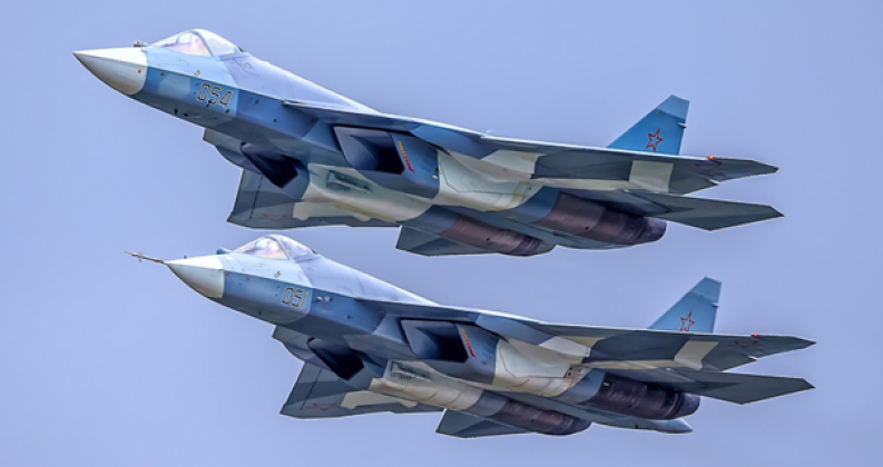 Các chiến đấu cơ thế hệ thứ 5 Su-57 của Không quân Nga. Ảnh: MW.