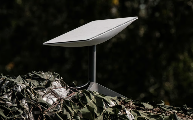 Trung Quốc nghiên cứu cách đánh sập Starlink của Elon Musk bằng 2.000 UAV tác chiến điện tử.png