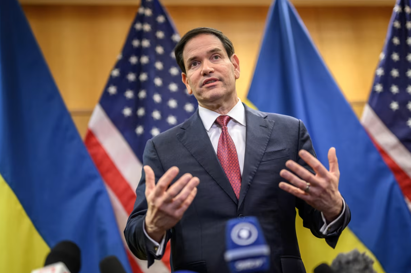 Ngoại trưởng Mỹ Marco Rubio tổ chức họp báo sau cuộc đàm phán kín về kế hoạch chấm dứt chiến tranh ở Ukraine của Mỹ ở Geneva, vào ngày 23/11. Ảnh: AFP.