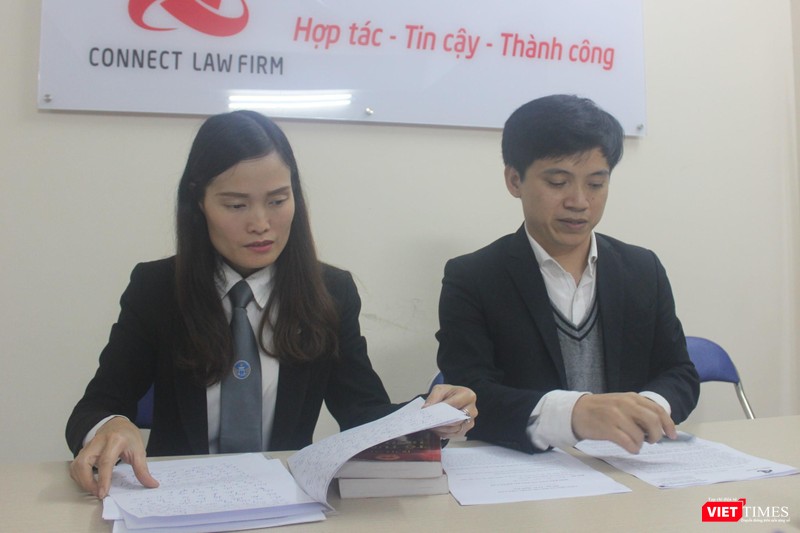 Các Luật sư khẳng định sẽ theo đuổi vụ việc tới cùng và hoàn toàn miễn phí cho gia đình nạn nhân. Các Luật sư khẳng định sẽ theo đuổi vụ việc tới cùng và hoàn toàn miễn phí cho gia đình nạn nhân.