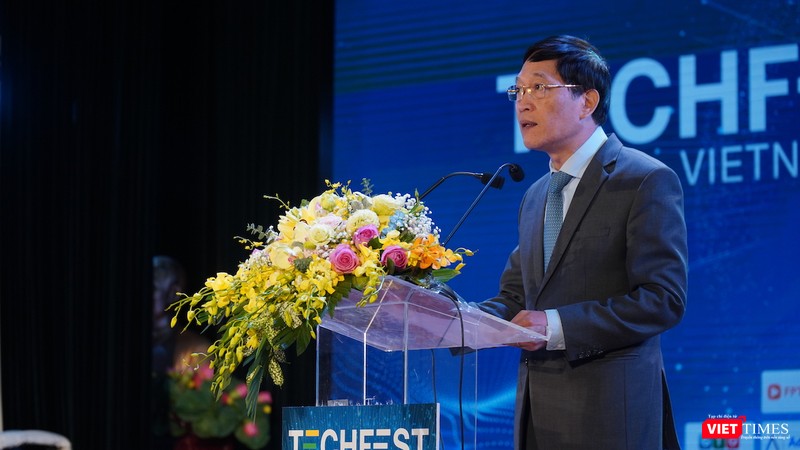 Thứ trưởng Bộ KH&CN Trần Văn Tùng phát biểu bế mạc Techfest năm 2020.
