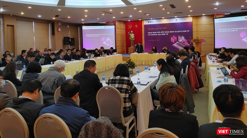 Toàn cảnh hội thảo “Góp ý dự thảo Nghị định sửa đổi, bổ sung một số điều của Nghị định 52/2013/NĐ-CP về TMĐT” do Bộ Công Thương tổ chức tại Hà Nội.