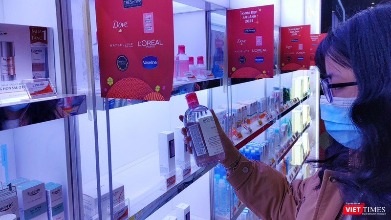 Các dòng sản phẩm chăm sóc da drugstore được nhiều người dùng ưa chuộng. Các dòng sản phẩm chăm sóc da drugstore được nhiều người dùng ưa chuộng.