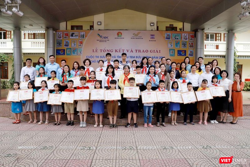 Các cá nhân, tập thể đạt giải.