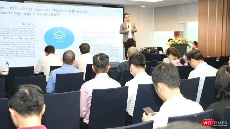 Toàn cảnh sự kiện.