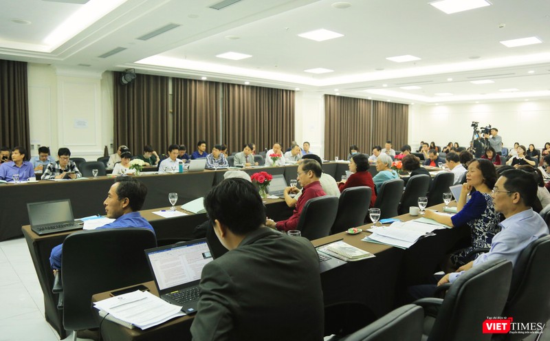 Nhiều đại biểu liên tục đóng góp các ý kiến tâm huyết