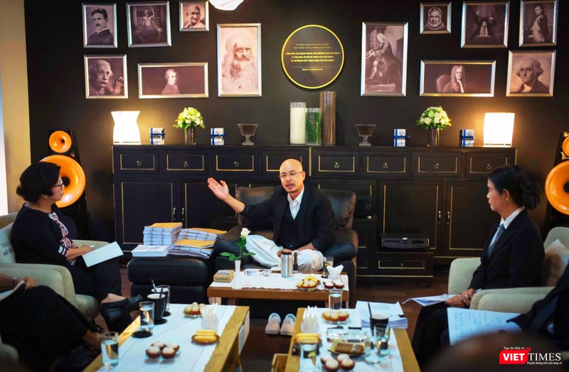 Ông Đặng Lê Nguyên Vũ từng chia sẻ với nhóm nhỏ báo chí và bạn đồng hành về mục tiêu kiên định trong việc dẫn dắt tập đoàn Trung Nguyên