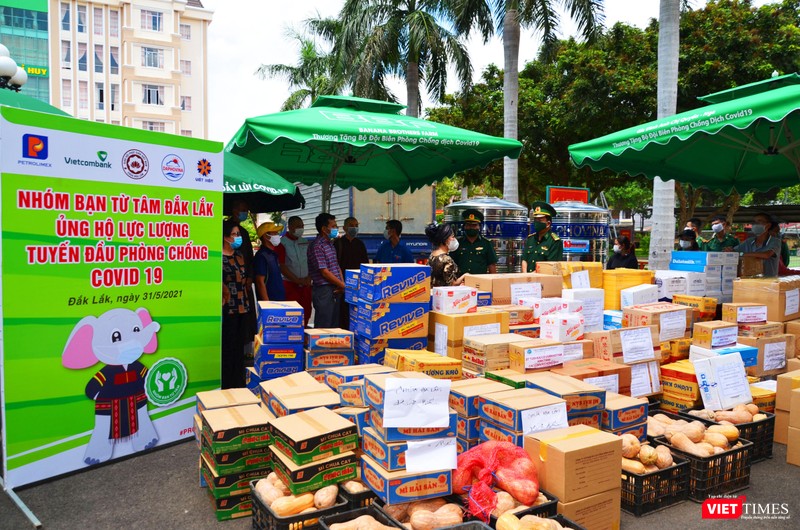 Backdrop chương trình thể hiện nét văn hóa độc đáo của cao nguyên Đắk Lắk Backdrop chương trình thể hiện nét văn hóa độc đáo của cao nguyên Đắk Lắk