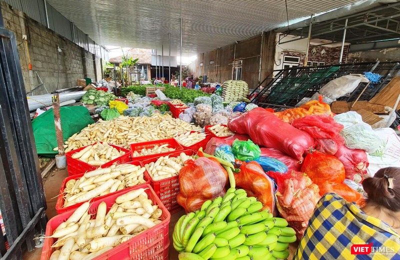 Điểm nhận rau 47 Dương Vân Nga BMT sáng đèn suốt đêm ngày Điểm nhận rau 47 Dương Vân Nga BMT sáng đèn suốt đêm ngày