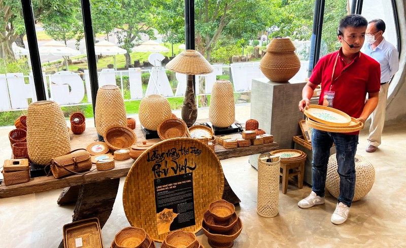 Gian hàng mây tre Phú Vinh Gian hàng mây tre Phú Vinh