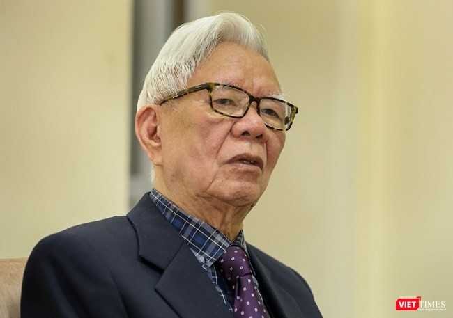 Nguyễn Đình Hương: Tấm gương về lòng kiên trung