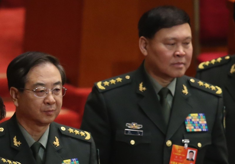 Phòng Phong Huy (trái) và Trương Dương đều bị điều tra khi còn giữ chức Ủy viên Quân ủy