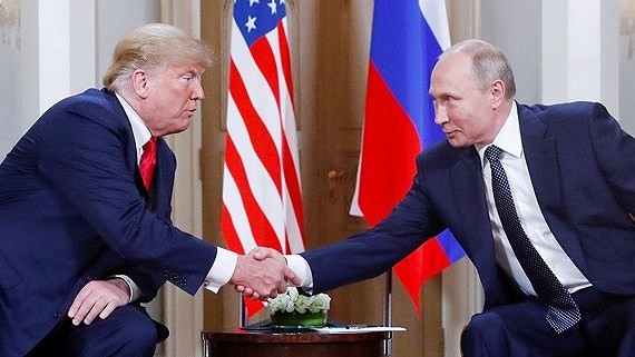 Giới tinh hoa chính trị Nga vẫn coi cuộc đối đầu Mỹ-Trung đang nổi lên như một cơ hội để tăng cường vị thế địa chính trị đang ngày càng yếu đi của Nga trong toàn bộ không gian hậu Xô viết. Giới tinh hoa chính trị Nga vẫn coi cuộc đối đầu Mỹ-Trung đang nổi lên như một cơ hội để tăng cường vị thế địa chính trị đang ngày càng yếu đi của Nga trong toàn bộ không gian hậu Xô viết.