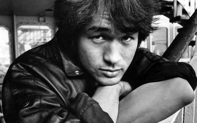 Viktor Tsoi (1962-1990) Viktor Tsoi (1962-1990)