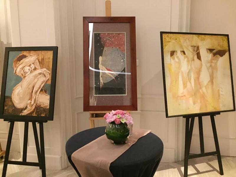 Các tác phẩm từ cảm hứng bởi cái đẹp nữ tính - Lythi Auction House trưng bày.