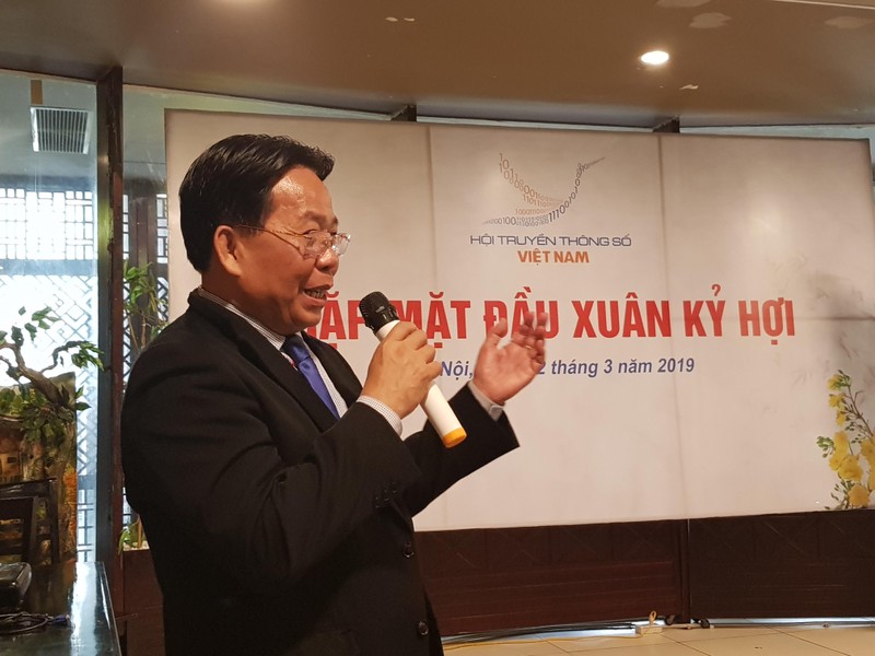 TSKH Nghiêm Vũ Khải đánh giá cao vai trò của Hội Truyền thông số Việt Nam và ghi nhận những thành tựu mà Hội đã làm được trong thời gia qua.