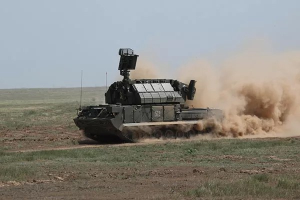 Tor-M2U được thiết kế đa dạng, nó có thể được tích hợp và cài đặt trên bất kỳ loại xe nào hiện có trong biên chế quân đội Nga. Tor-M2U được thiết kế đa dạng, nó có thể được tích hợp và cài đặt trên bất kỳ loại xe nào hiện có trong biên chế quân đội Nga.