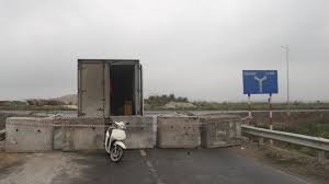 Cách ly y tế không đồng nghĩa với "ngăn sông, cấm chợ".