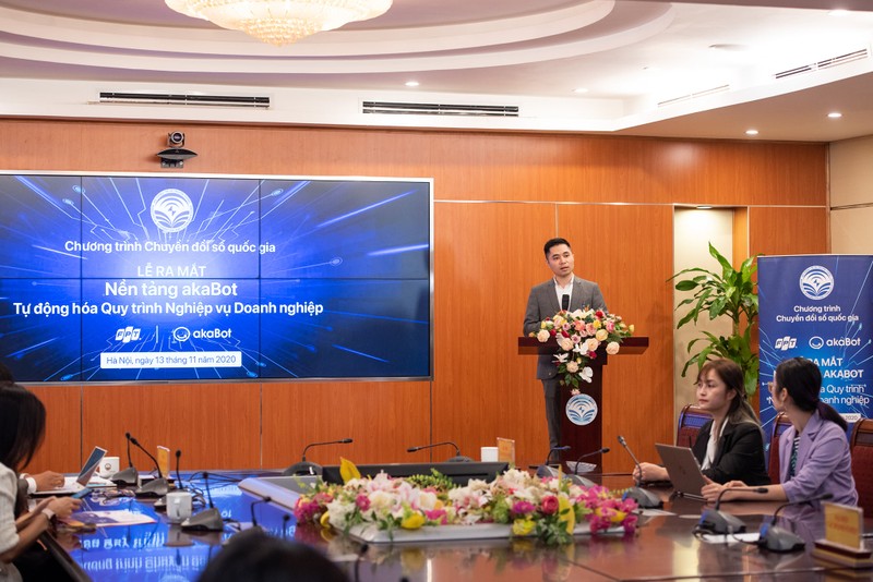 Lễ ra mắt akaBot (Ảnh- HV)