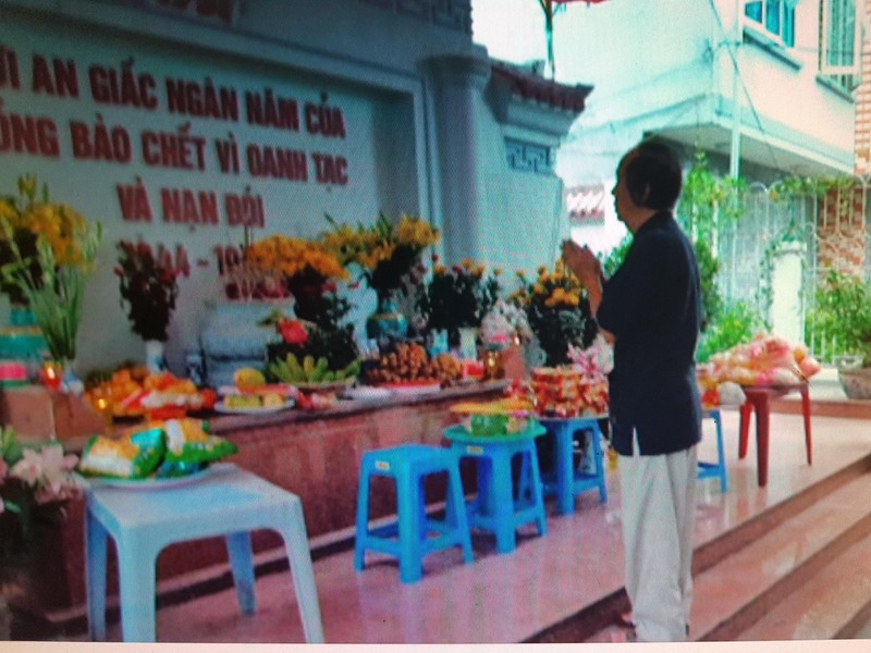 Tưởng niệm đồng bào chết đói năm 1945 Tưởng niệm đồng bào chết đói năm 1945