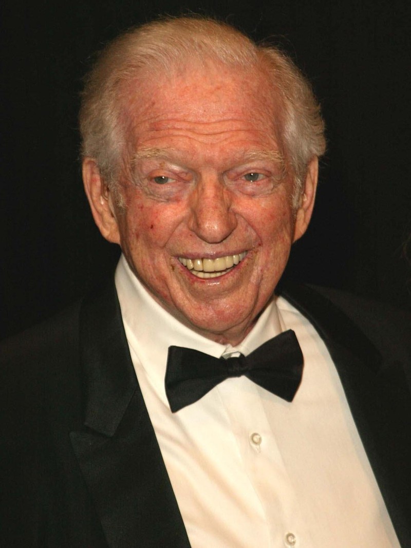 Nhà văn Sidney Sheldon