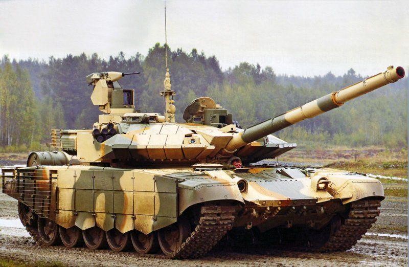 Xe tăng T- 90MS mới đây đã được Sputnik ví như "quái vật chiến trường" mới của Nga. Đây là một trong những loại xe tăng hiện đại nhất của quân đội Nga, được cải tiến từ xe tăng T-90 và được bắt đầu sản xuất vào năm 2012.