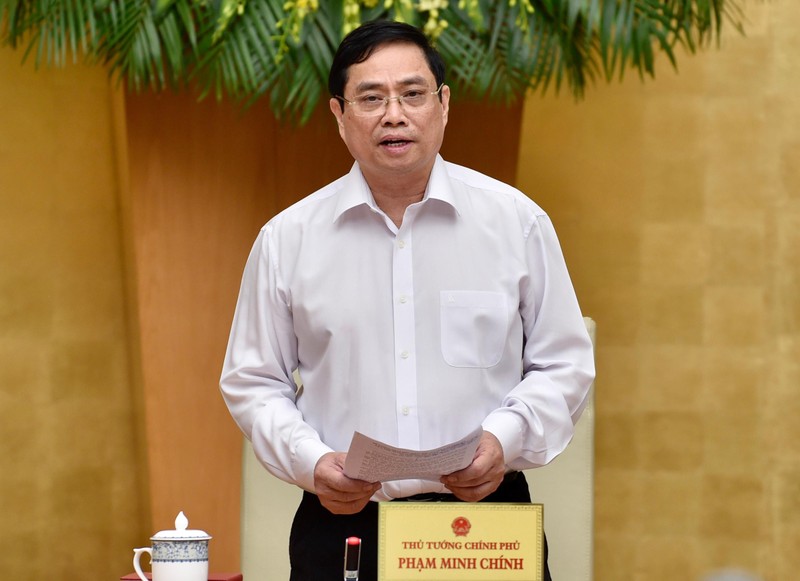 “Phải khen thưởng, kỷ luật nghiêm minh trong thực thi công vụ; bảo vệ cán bộ dám nghĩ, dám làm, dám chịu trách nhiệm vì lợi ích chung”,- Thủ tướng Phạm Minh Chính.