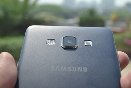 Galaxy A5 2016 so găng iPhone 6 ảnh 2 Galaxy A5 2016 so găng iPhone 6 ảnh 2