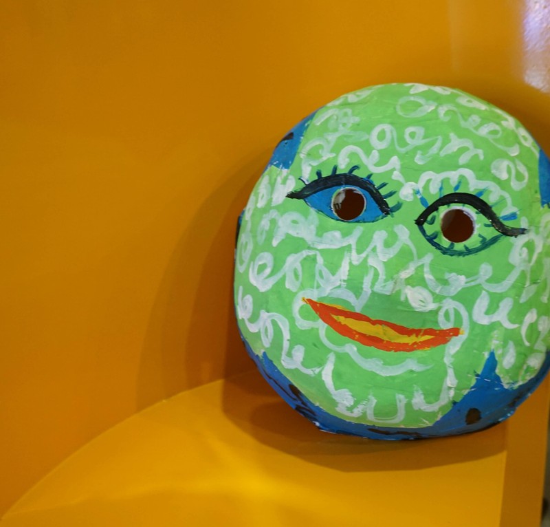 Mặt nạ được trưng bày tại triển lãm