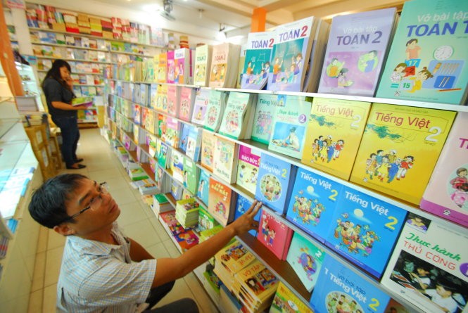 Nóng: Nhà xuất bản chi thù lao gần 3 tỷ cho lãnh đạo Sở GD&ĐT, trưởng, phó phòng chuyên môn: Việc lựa chọn sách giáo khoa liệu còn khách quan?